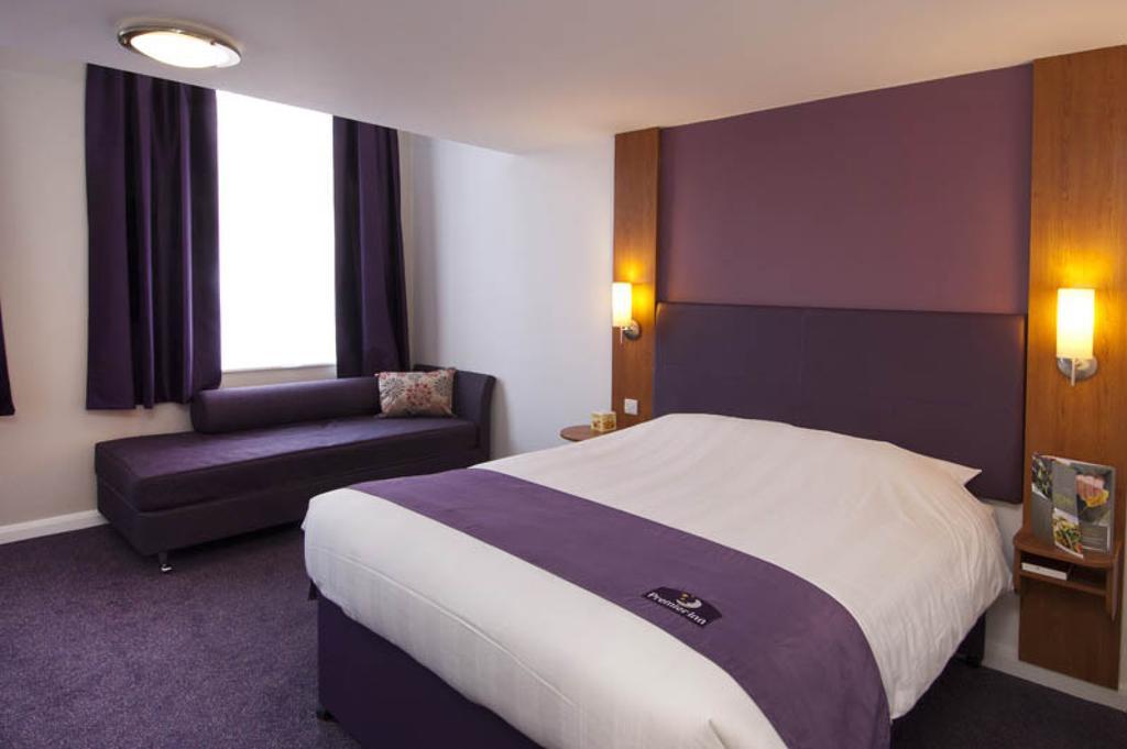 Premier Inn London Gatwick Airport - Manor Royal Crawley  Luaran gambar