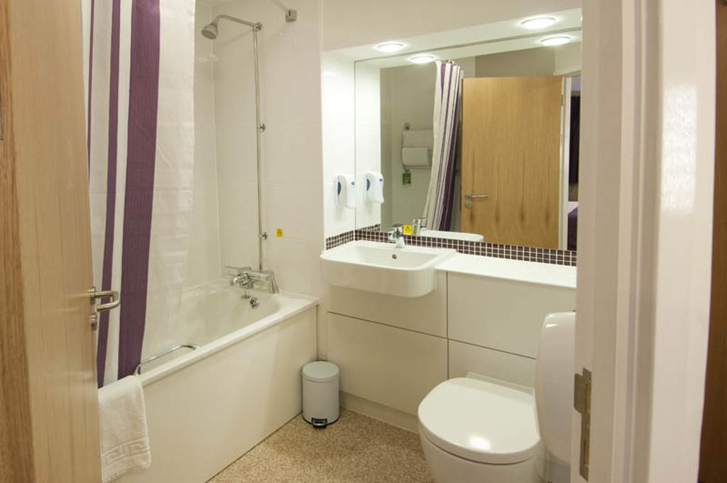 Premier Inn London Gatwick Airport - Manor Royal Crawley  Luaran gambar