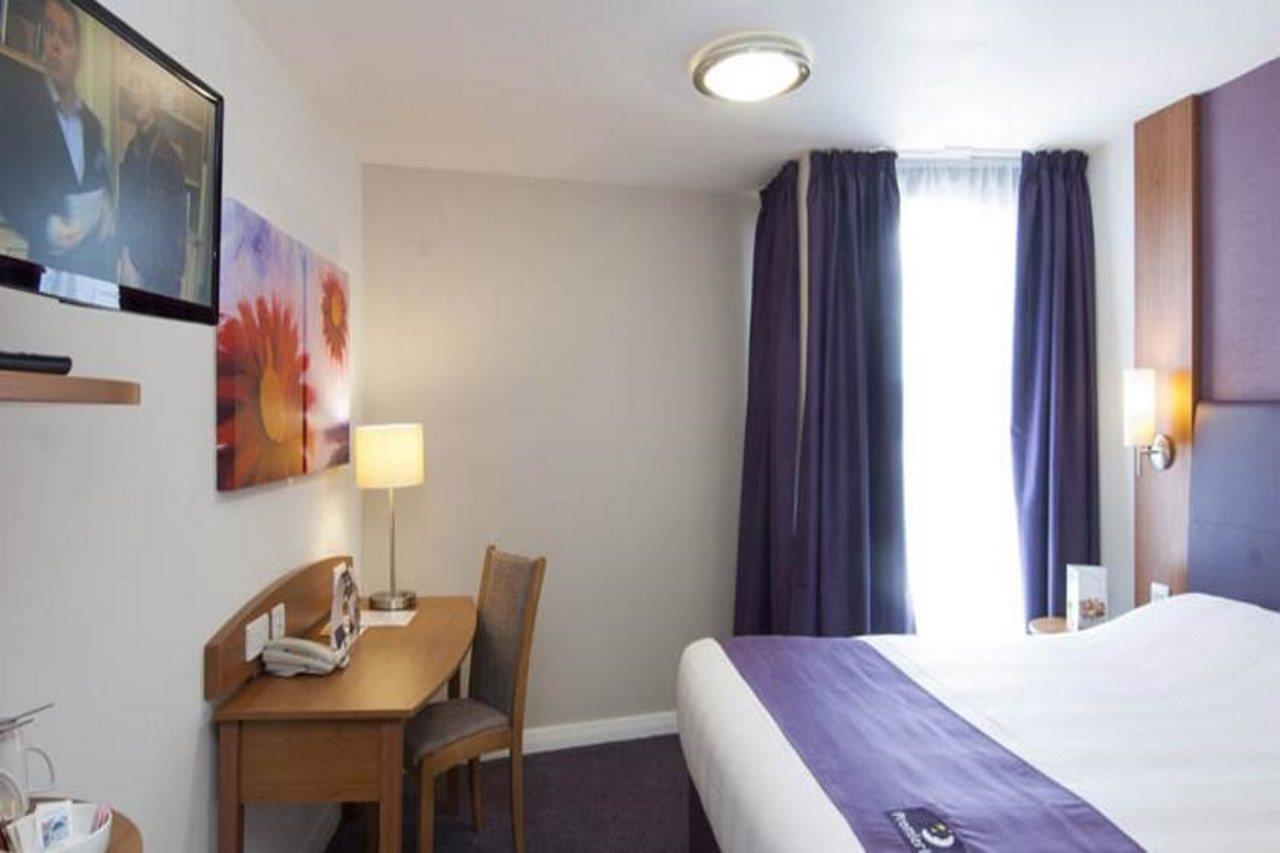 Premier Inn London Gatwick Airport - Manor Royal Crawley  Luaran gambar