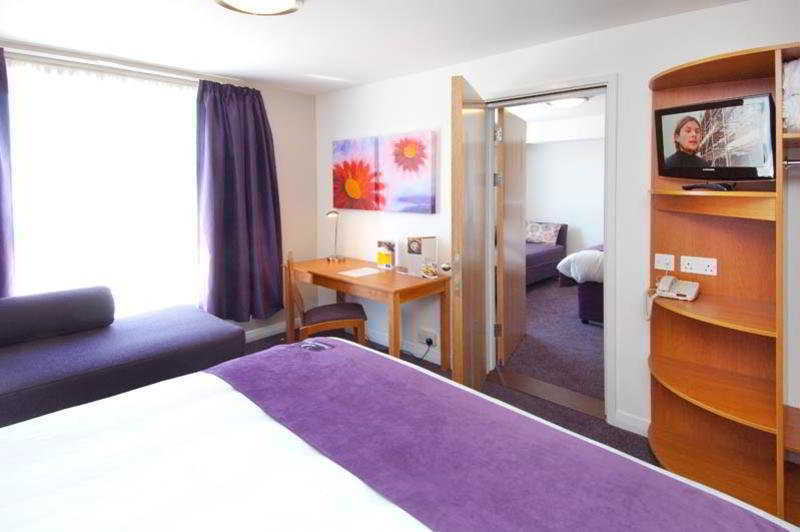 Premier Inn London Gatwick Airport - Manor Royal Crawley  Luaran gambar